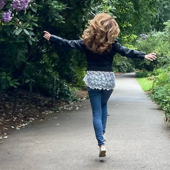 Meet your Posher, Donna - Picture 1 of 1